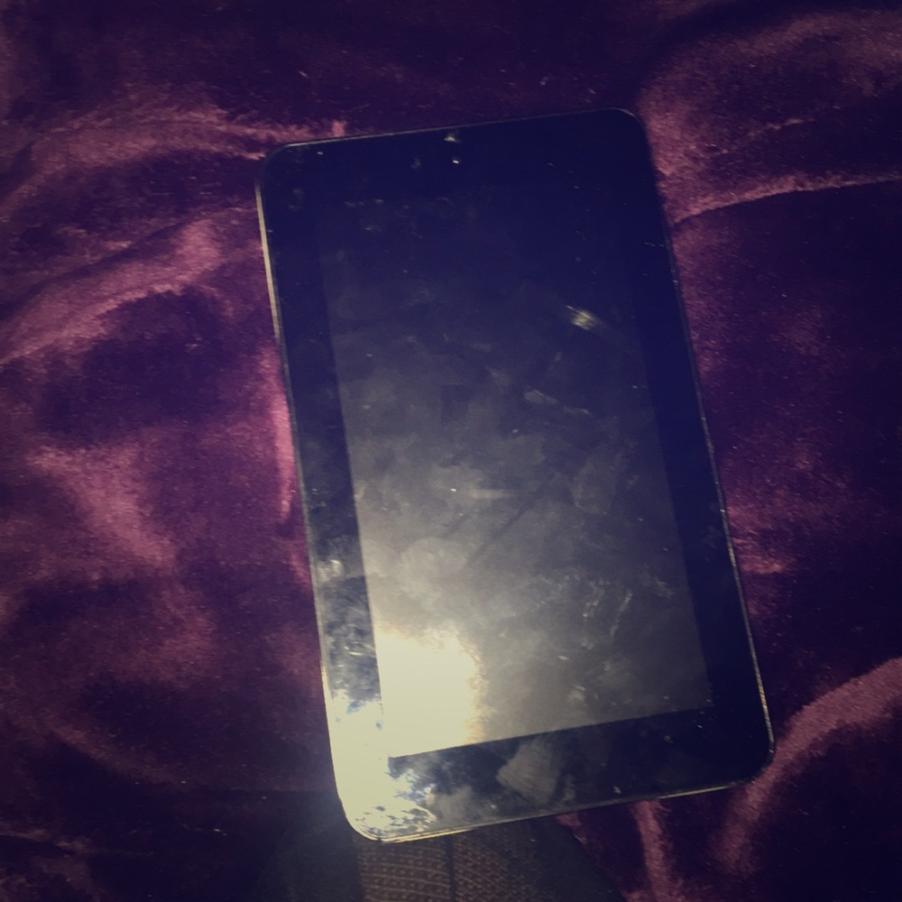 BROKEN tablet